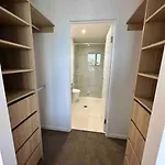 New Living In Surfers Paradise