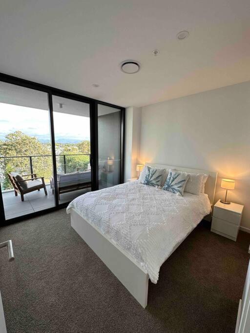 Apartment New Living In Surfers Paradise Gold Coast